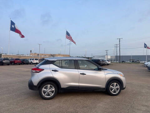 2020 Nissan Kicks S