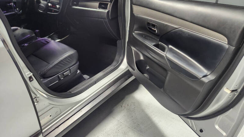 2020 Mitsubishi Outlander SEL