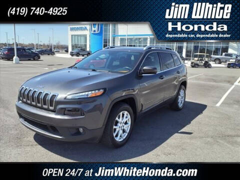 2016 Jeep Cherokee for sale at The Credit Miracle Network Team at Jim White Honda in Maumee OH