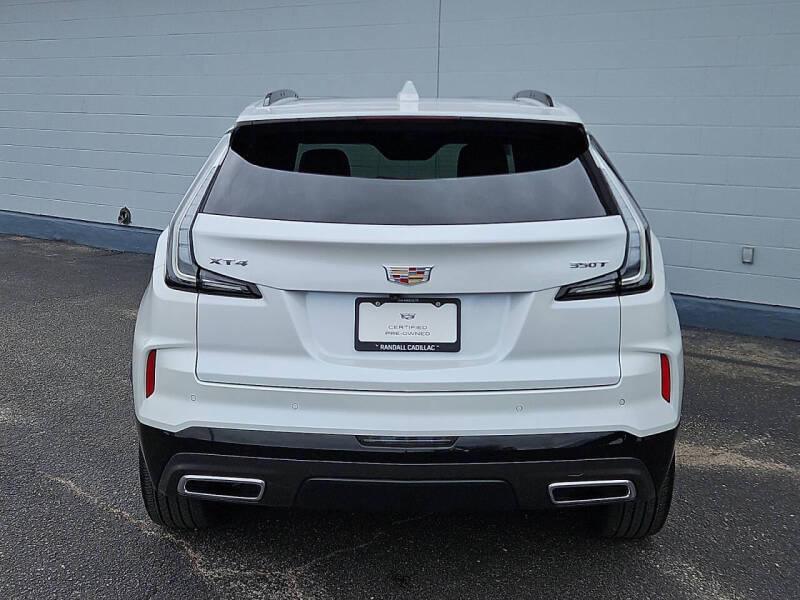 2025 Cadillac XT4 Sport