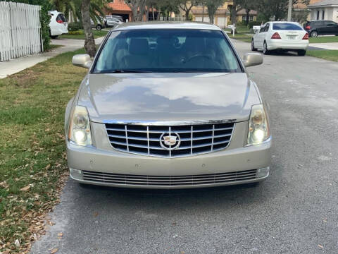 2008 Cadillac DTS for sale at UNITED AUTO BROKERS in Hollywood FL