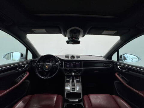 2022 Porsche Macan S