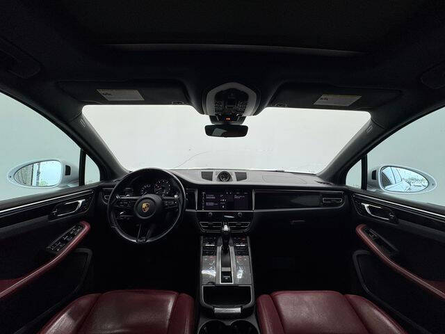 2022 Porsche Macan S