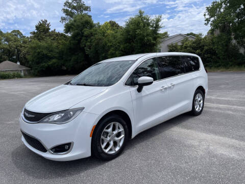 2017 Chrysler Pacifica Touring Plus