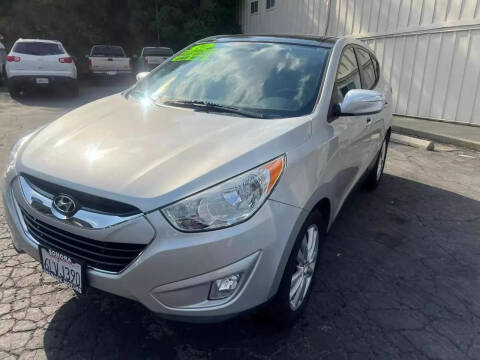 2010 Hyundai Tucson for sale at BEE BACK MOTORS in Sonora CA