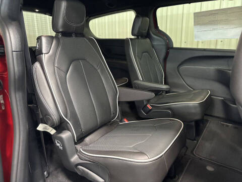 2027 Chrysler Pacifica Limited