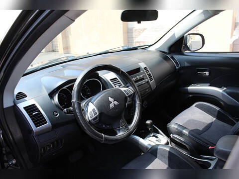 2010 Mitsubishi Outlander SE