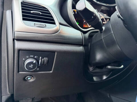 2019 Jeep Grand Cherokee Laredo