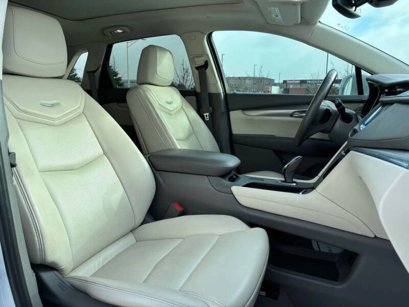 2017 Cadillac XT5 Luxury