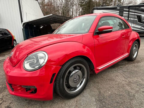 2012 Volkswagen Beetle for sale at Monroe Auto's, LLC in Parsons TN