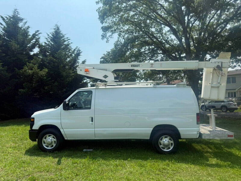 2011 Ford E-Series E-350 SD