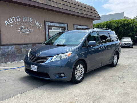 2014 Toyota Sienna XLE 8-Passenger