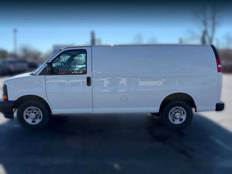 2017 Chevrolet Express 2500