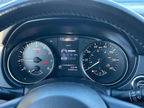 2017 Nissan Rogue Sport SV