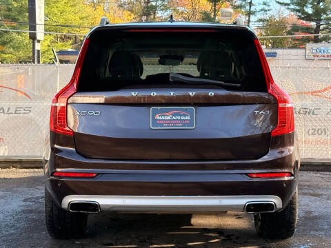 2018 Volvo XC90 T6 Momentum