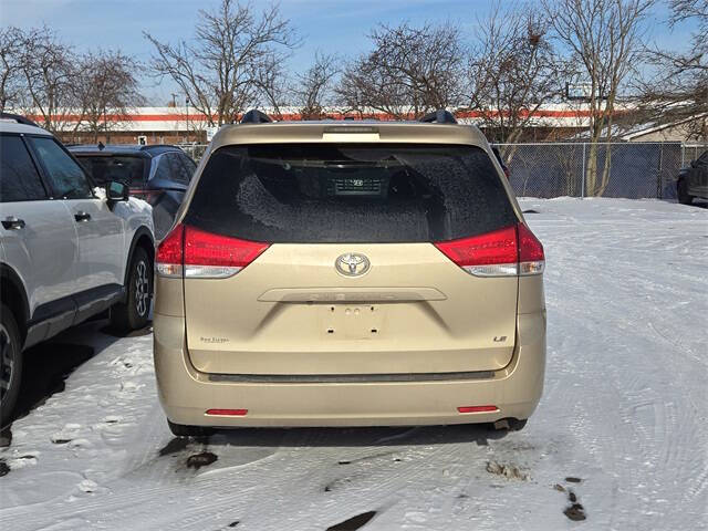 2011 Toyota Sienna