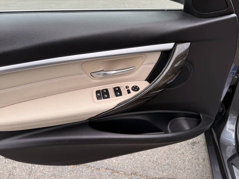 2017 BMW 3 Series 330i xDrive