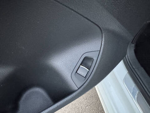 2016 Volkswagen Passat 1.8T R-Line