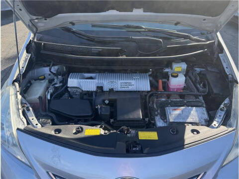 2012 Toyota Prius v Three