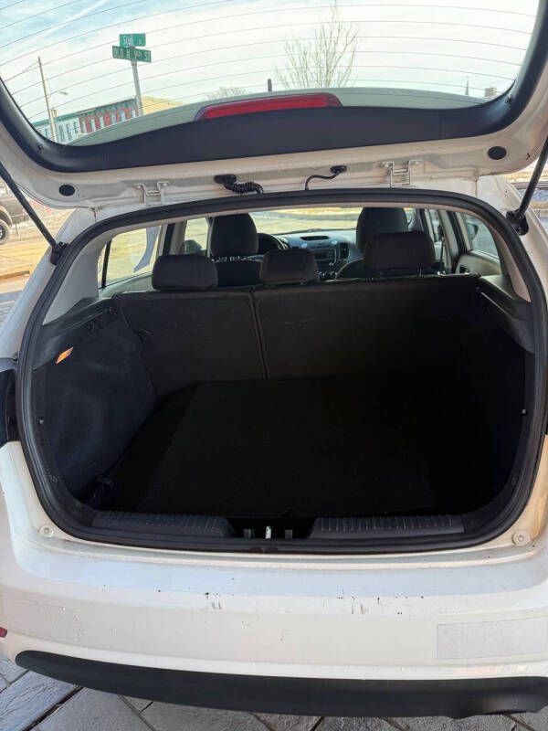 2017 Kia Forte5 LX