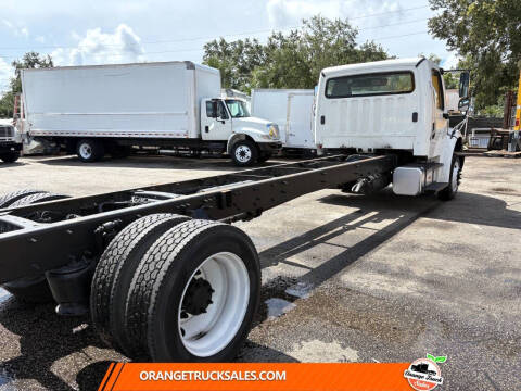 2018 Freightliner M2 106