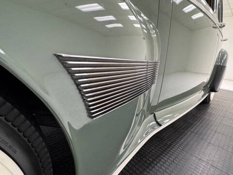 1940 Oldsmobile Custom Cruiser