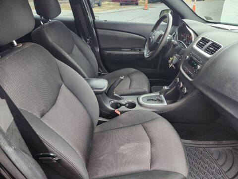 2013 Dodge Avenger SE