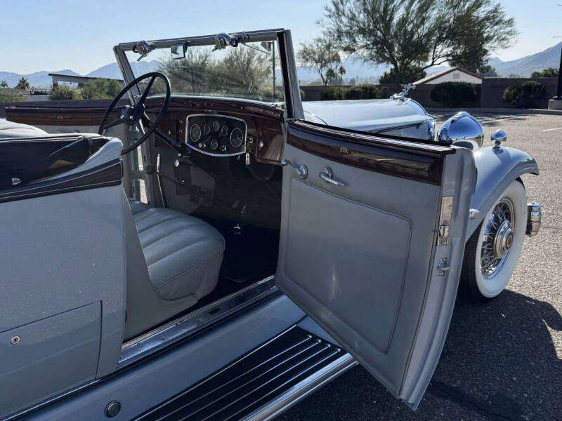 1932 Packard Deluxe 8
