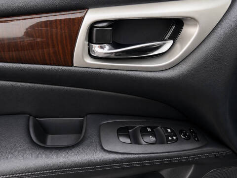 2013 Nissan Pathfinder Platinum