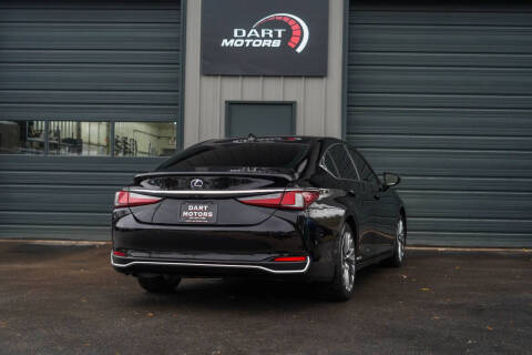 2020 Lexus ES 300h Ultra Luxury