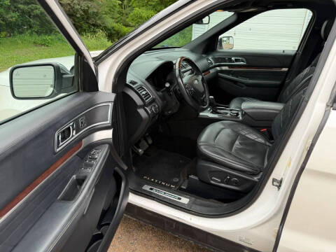 2017 Ford Explorer Platinum