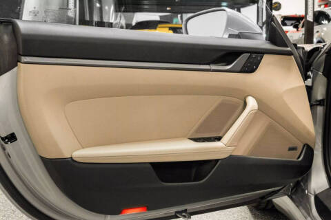 2025 Porsche 911 Carrera