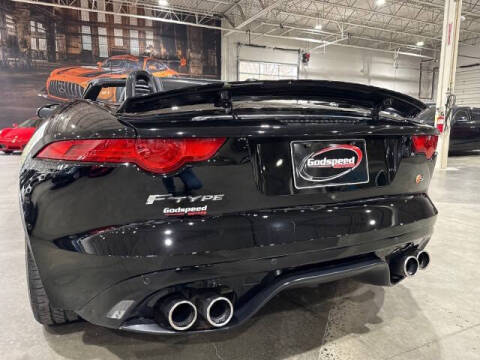 2014 Jaguar F-TYPE V8 S