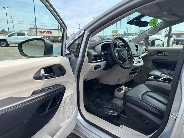 2023 Chrysler Pacifica Touring L