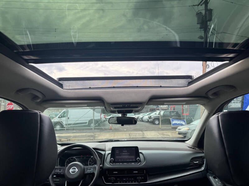 2021 Nissan Rogue SV