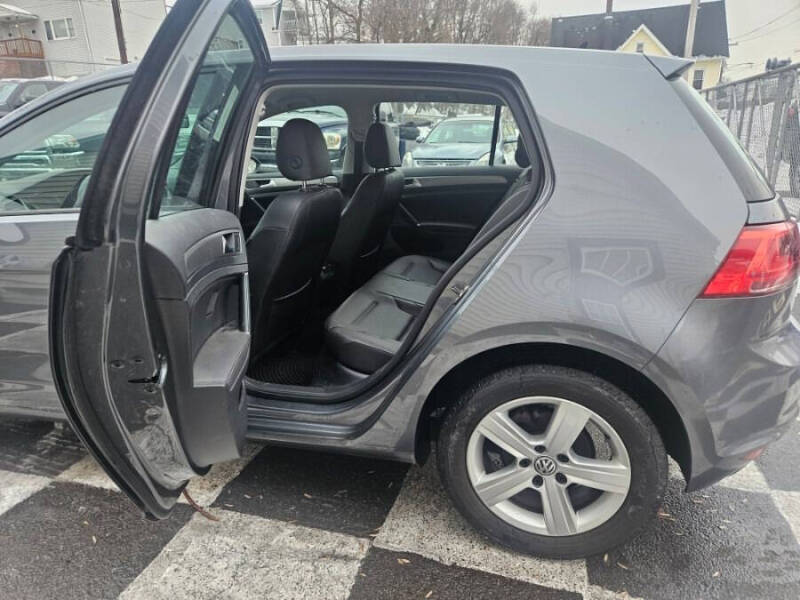 2015 Volkswagen Golf TDI S