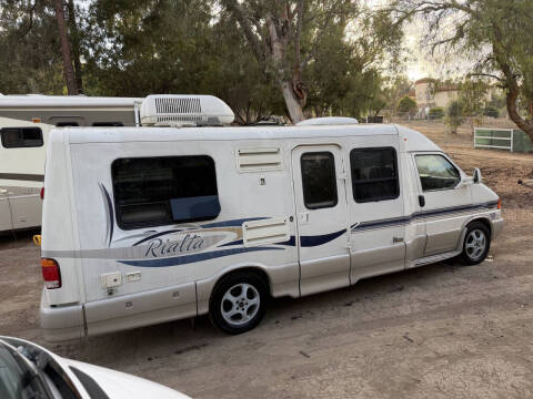 2004 Winnebago Rialta 22HD