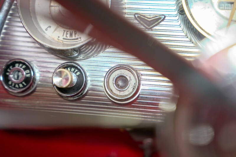 1959 Ford Thunderbird