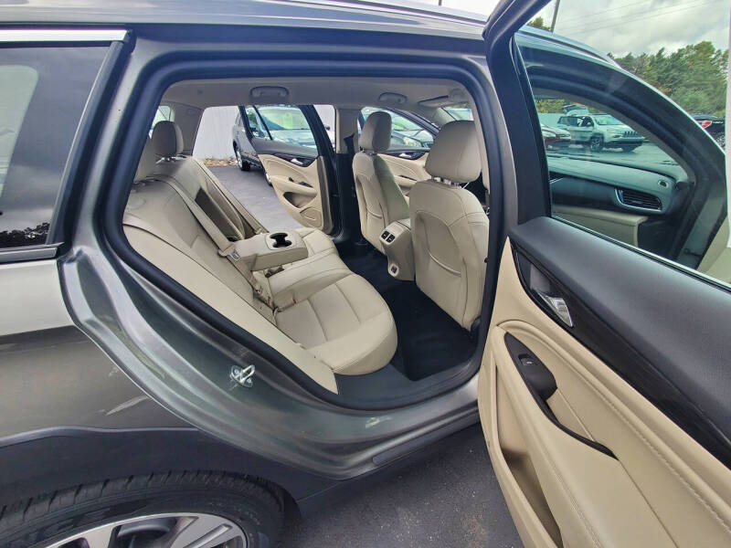 2018 Buick Regal TourX Essence