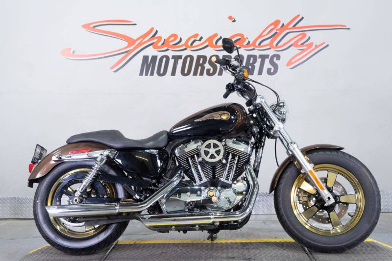 2013 Harley-Davidson Sportster 1200 Custom