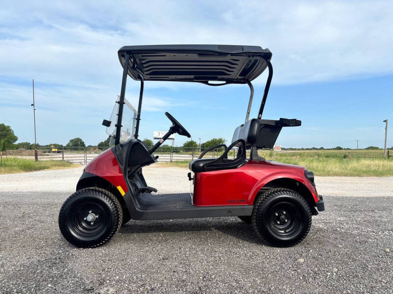 2025 E-Z-GO Valor
