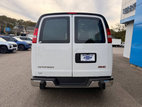 2023 GMC Savana 2500