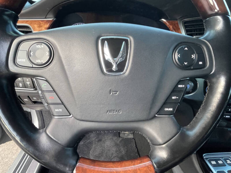 2014 Hyundai Equus Signature