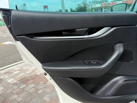 2023 Maserati Levante Modena