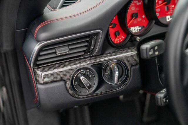 2018 Porsche 911 17