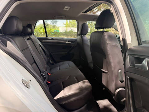 2020 Volkswagen Golf TSI