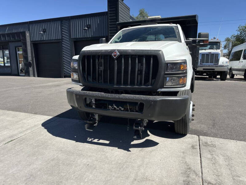 2020 International CV515