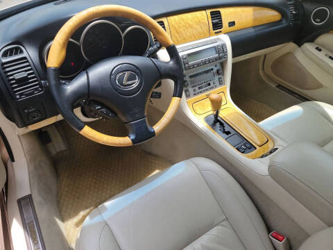 2004 Lexus SC 430