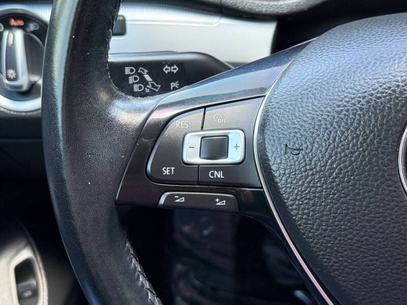 2019 Volkswagen Passat Wolfsburg