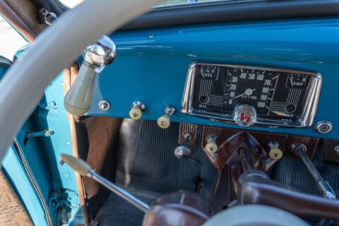 1951 Kaiser Henry-J Coupe